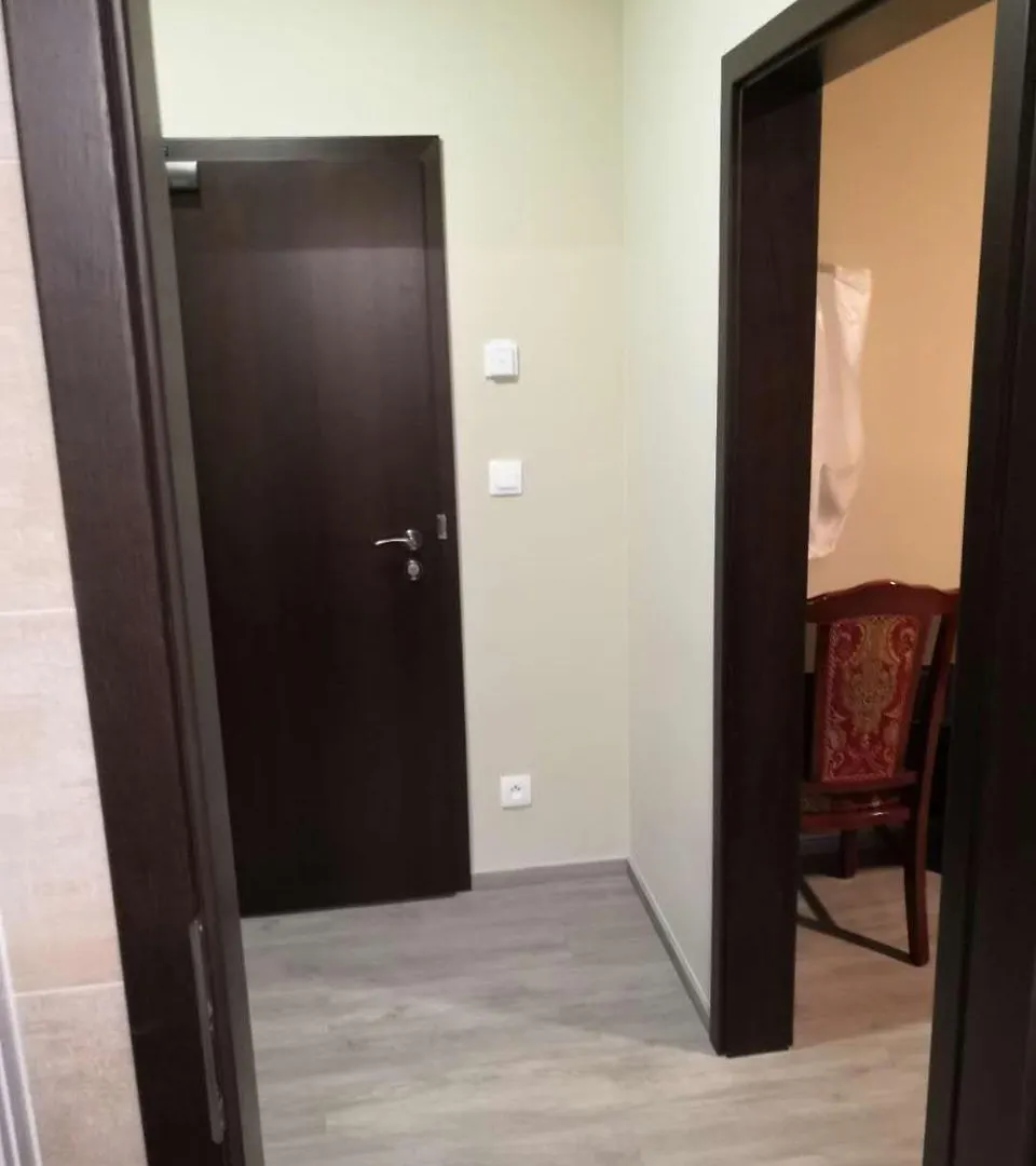 Sun-House Pension&Restaurant -Parkingfree- Prague Hotel